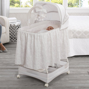 Simmons Kids® Silent Auto Gliding Deluxe Bassinet 17